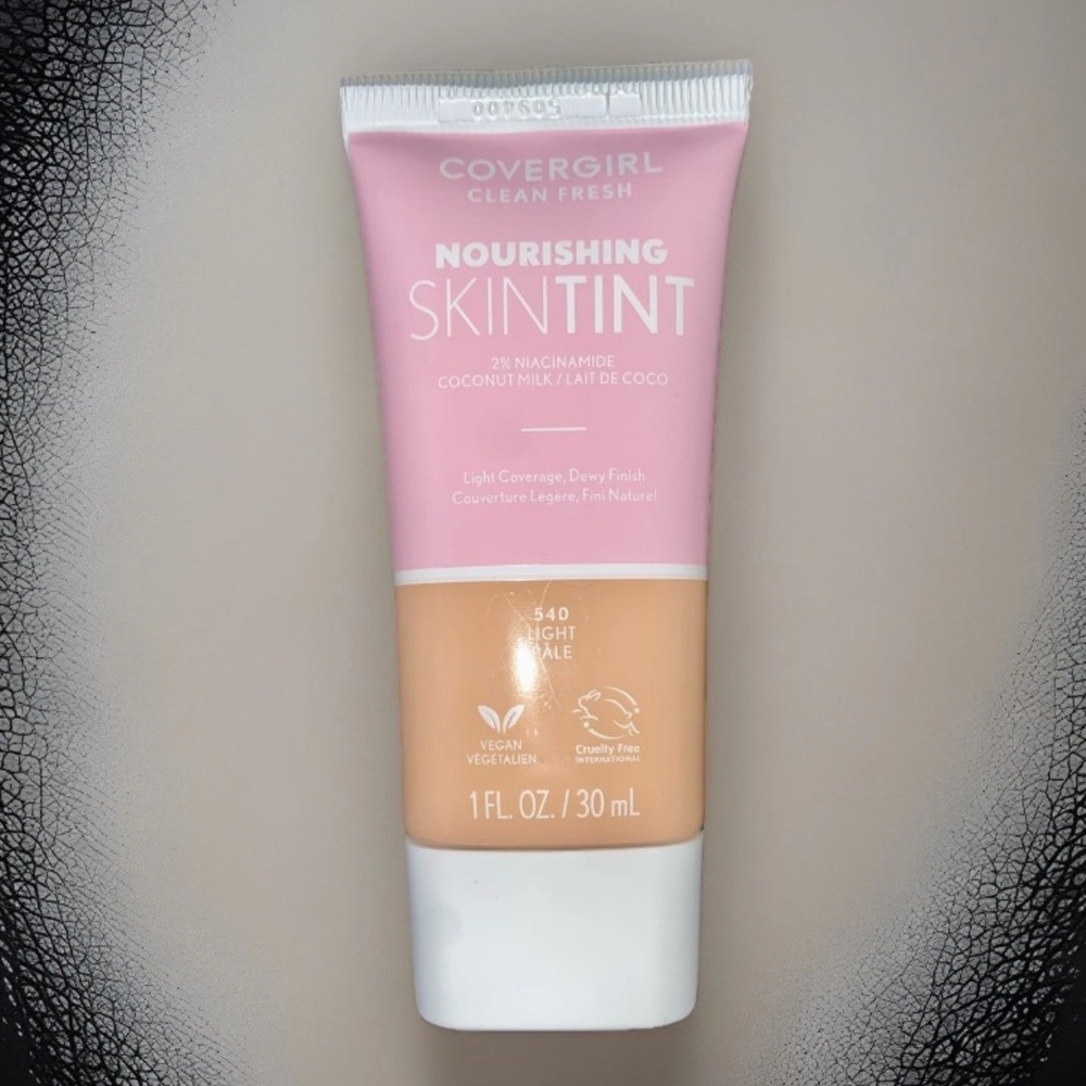 NEW CoverGirl Clean Fresh Nourishing Skin Milk Dewy Foundation | LIGHT 540